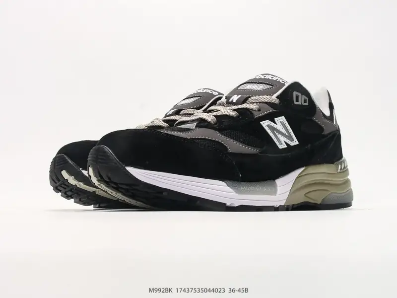 New Balance Sepatu Olahraga Retro Bernapas Bantalan M992BK #17437535044023
